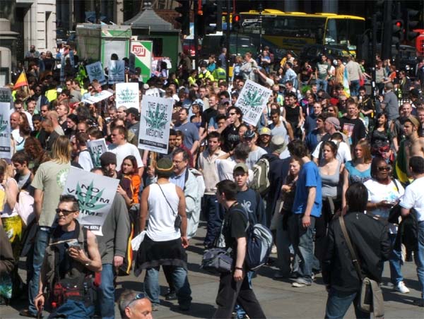 2005 cannabis demo London